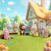 𝙏𝙧𝙪𝙢𝙯𝙮™ Labubu – Wild Cartoon-Style Keychain